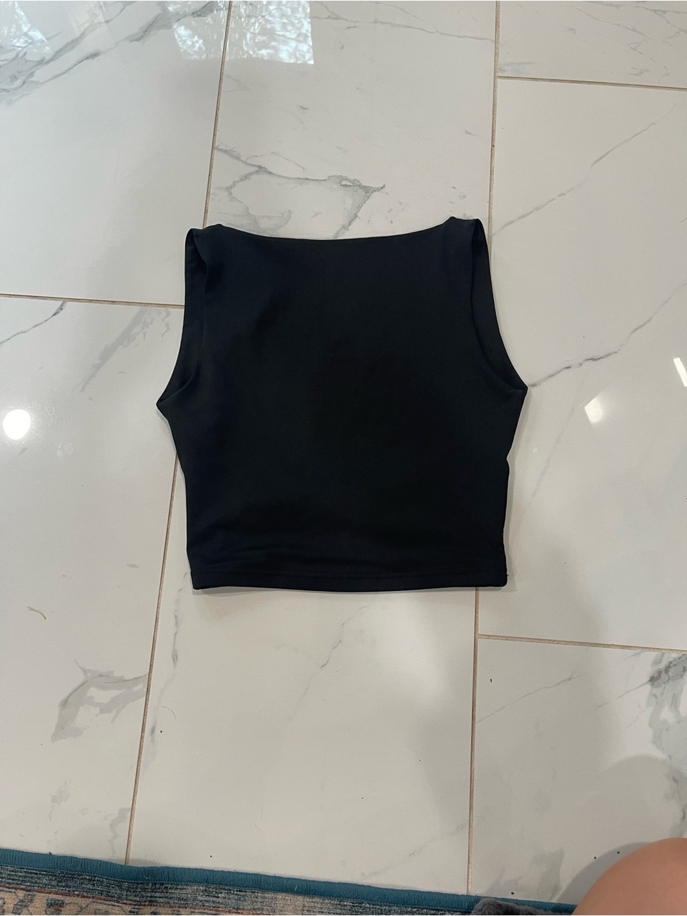 ReoRia Black Cropped Boatneck Tank